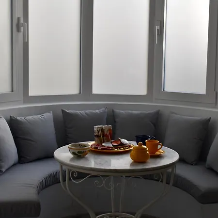 One&lux House - Bright Beachfront Duplex With Parking, Pool & Gym Appartement