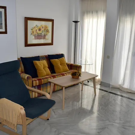 One&lux House - Bright Beachfront Duplex With Parking, Pool & Gym *