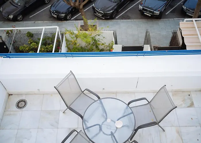 Apartmán One&lux House - Bright Beachfront Duplex With Parking, Pool & Gym Marbella