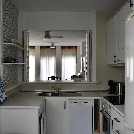 One&lux House - Bright Beachfront Duplex With Parking, Pool & Gym Apartman *