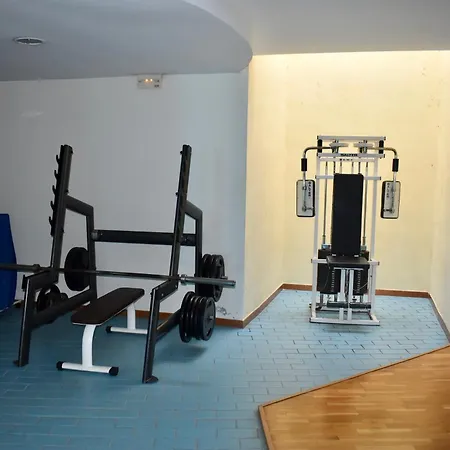 Apartment Komodo House - Bright Beachfront Duplex With Parking, Pool & Gym *