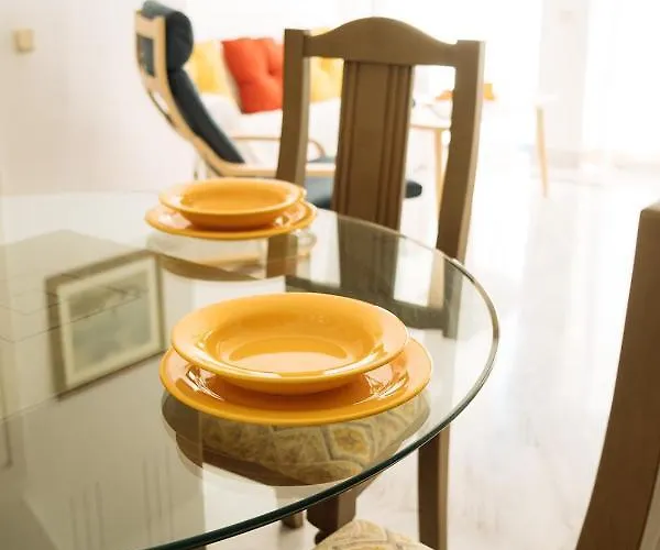 One&lux House - Bright Beachfront Duplex With Parking, Pool & Gym Apartment *