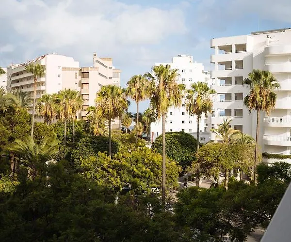 One&lux House - Bright Beachfront Duplex With Parking, Pool & Gym Marbella