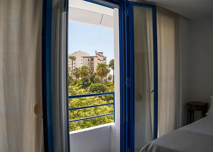 Appartamento One&lux House - Bright Beachfront Duplex With Parking, Pool & Gym *