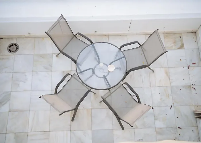 One&lux House - Bright Beachfront Duplex With Parking, Pool & Gym * Marbella