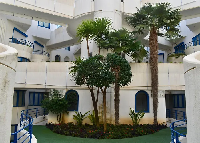 One&lux House - Bright Beachfront Duplex With Parking, Pool & Gym Appartamento *