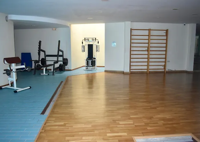 One&lux House - Bright Beachfront Duplex With Parking, Pool & Gym Appartamento Marbella