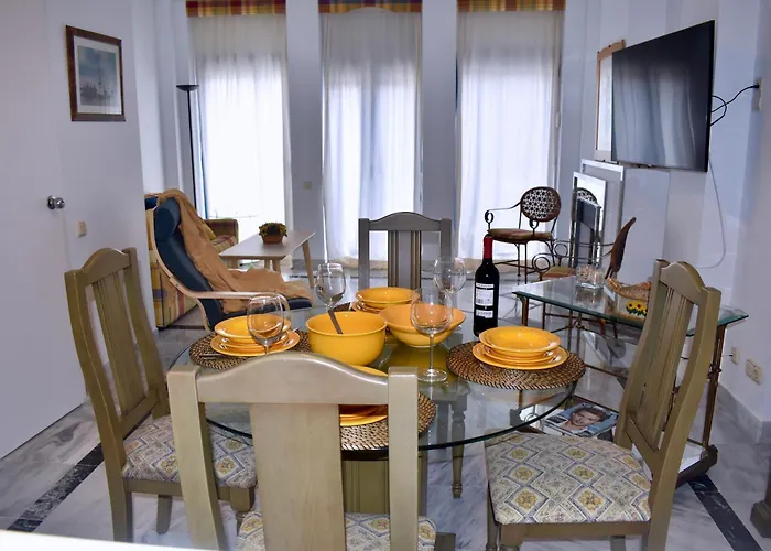 One&lux House - Bright Beachfront Duplex With Parking, Pool & Gym Appartamento