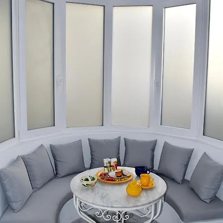 Apartamento One&lux House - Bright Beachfront Duplex With Parking, Pool & Gym