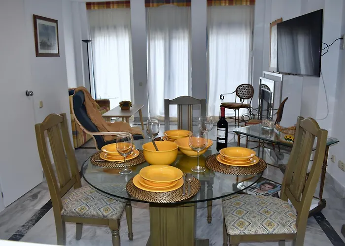 Appartement One&lux House - Bright Beachfront Duplex With Parking, Pool & Gym Marbella